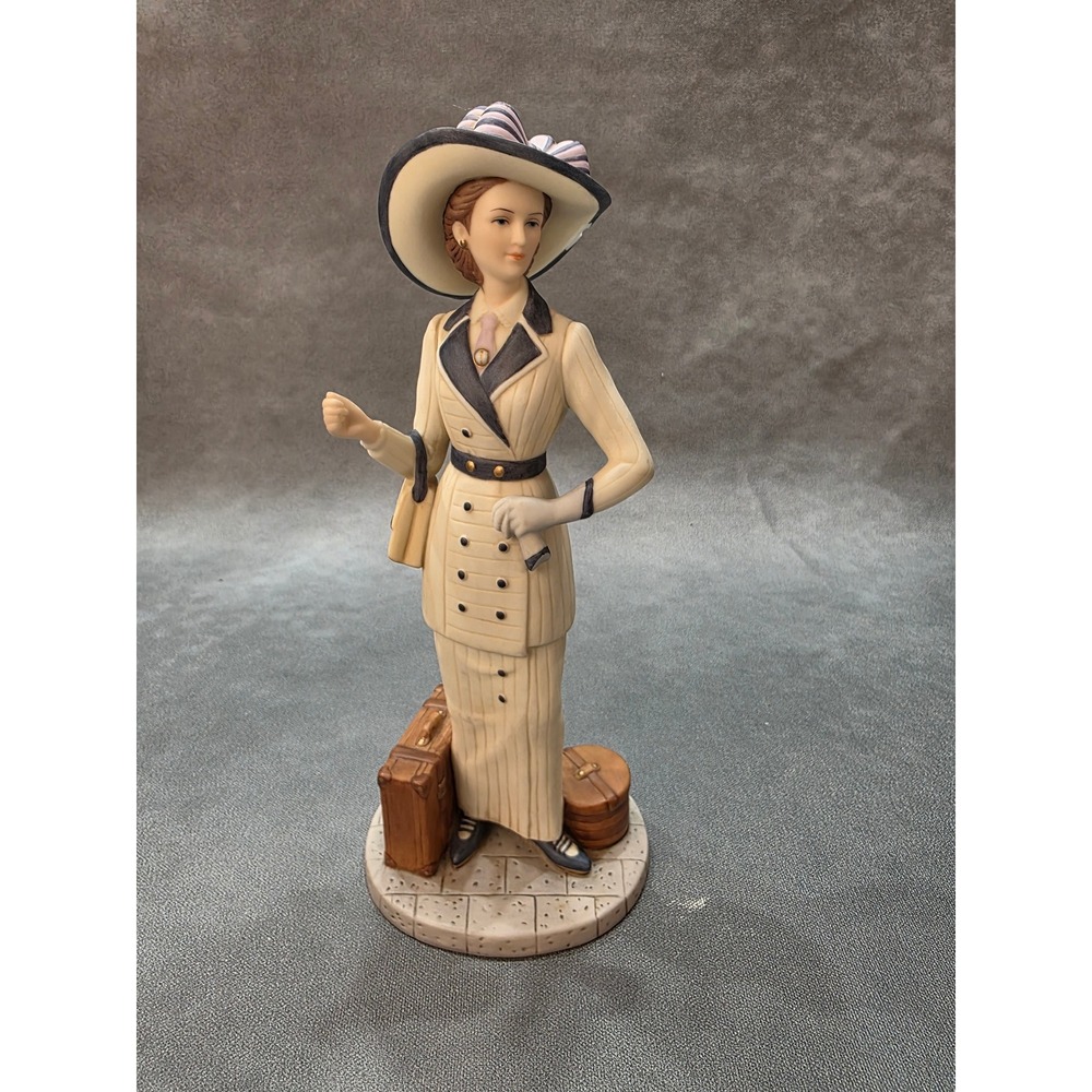 Home Interiors Bon Voyage Porcelain Figurine 14038-02 Lady Traveler Vintage 2002